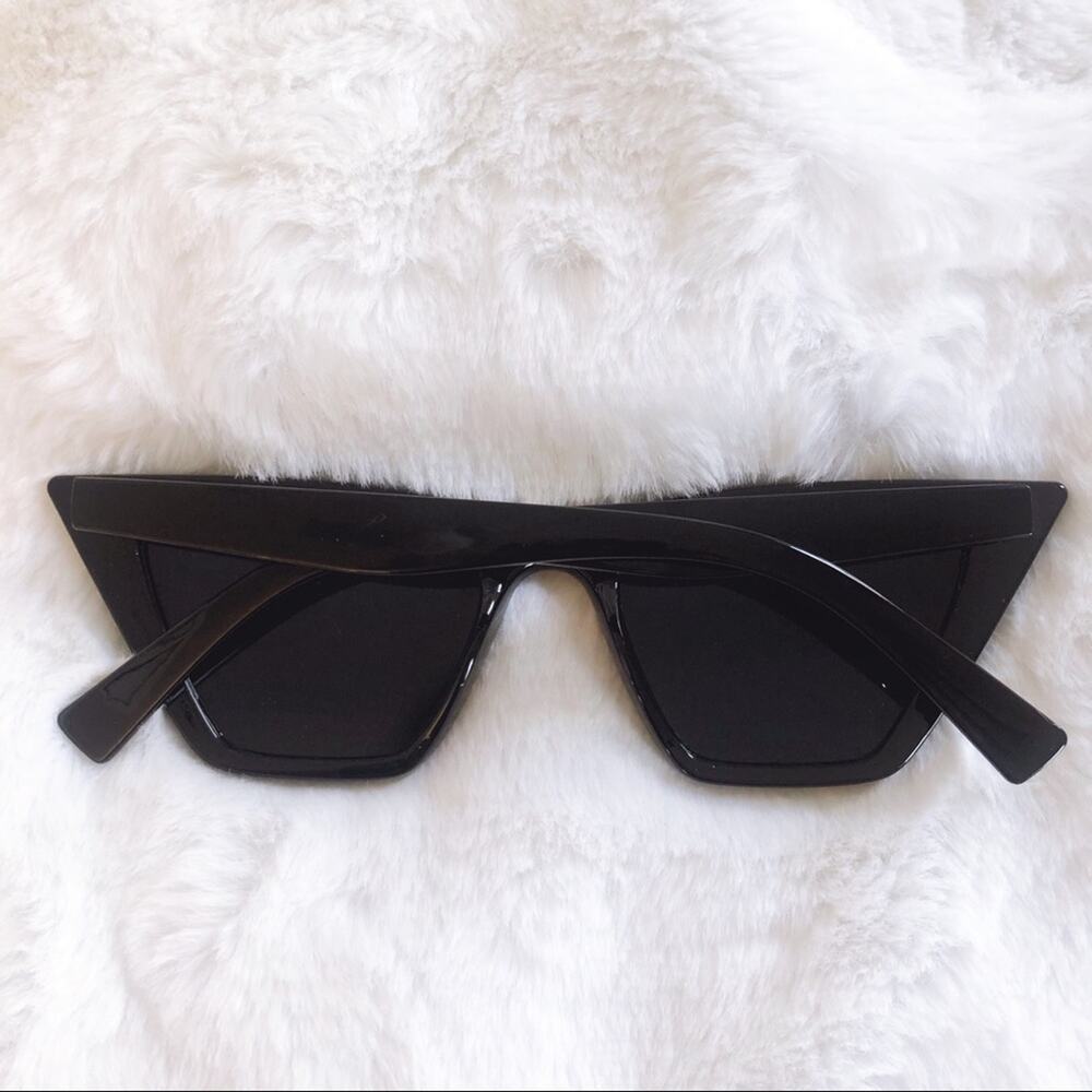 Kendra Black Full Rim Pointed Fashion Sunglasses - Picture 9 of 9